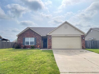 8943 S 257th East Place, Broken Arrow, OK 74014 - photo 2