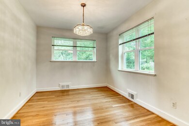 6593 29th St N, Arlington, VA 22213 - photo 5