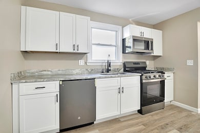 12 Franklin Ave unit 4, Westfield, MA 01085 - photo 3