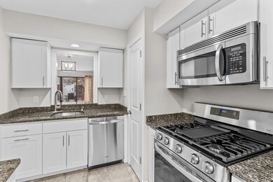 804 Windsor Dr unit 804, Framingham, MA 01701 - photo 6