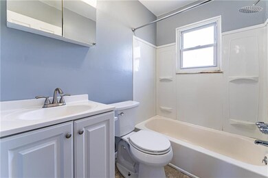 1208 Tee Ct, Allentown, PA 18106 - photo 7