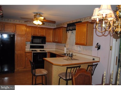 659 Kenney Ln, Brookhaven, PA 19015 - photo 6