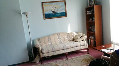 520 W Ridgeland Ave, Waukegan, IL 60085 - photo 3