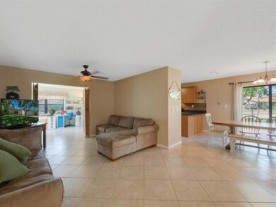 9570 Affirmed Ln, Boca Raton, FL 33496 - photo 4