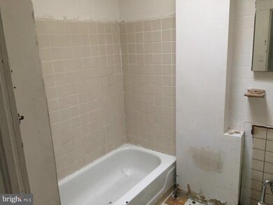 1602 Cliftview Ave, Baltimore, MD 21213 - photo 7