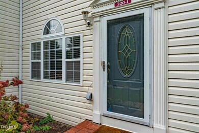 220 Amanda Ln unit 1, Bristol, TN 37620 - photo 6