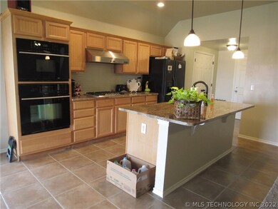 unlisted-address, Broken Arrow, OK 74014 - photo 4