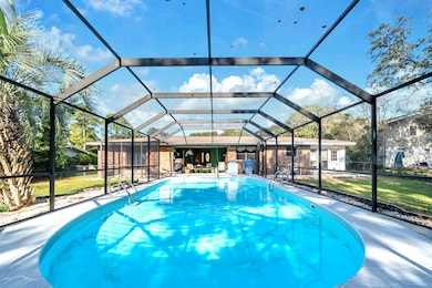 32 Walnut Ave, Shalimar, FL 32579 - photo 4