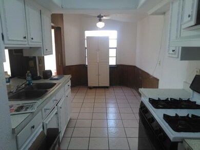 10427 Davwood Ln, El Paso, TX 79925 - photo 4