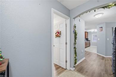 761 Sherman Dr, Chesapeake, VA 23320 - photo 5