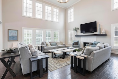 7030 Hanbys Loop-004