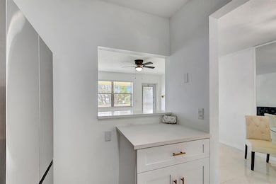 326 Camden N, West Palm Beach, FL 33417 - photo 3