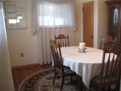 Dining Room. enjoy meals in this spacious neutral 