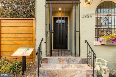 1934 4th St NW, Washington, DC 20001 - photo 2