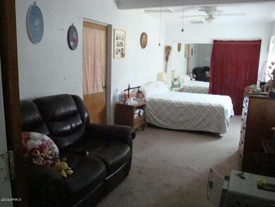 20150401233852658184000000-o