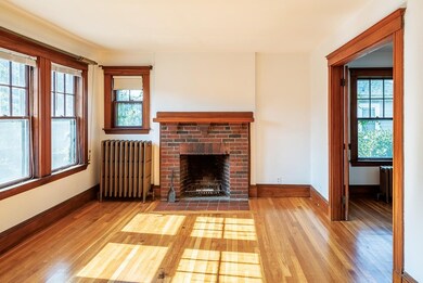 661 Hammond St, Chestnut Hill, MA 02467 - photo 2