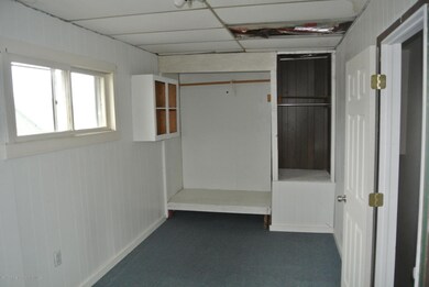 400 Lincoln St, Taylor, PA 18517 - photo 4