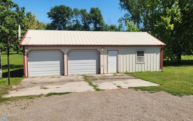 792 2nd St NW, Hillsboro, ND 58045 - photo 4
