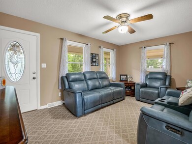 238 Lakeview Dr, Blacksburg, SC 29702 - photo 2