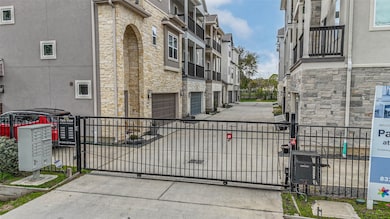 1442 W 34th 1/2 St, Houston, TX 77018 - photo 3