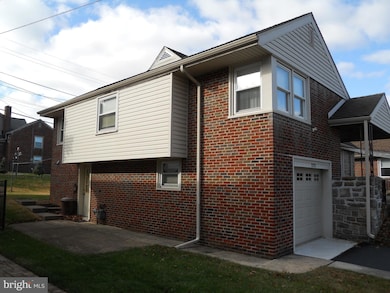 222 Opal Ave, Reading, PA 19606 - photo 3