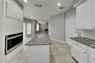 7918 Hidden Oaks Ln, Houston, TX 77095 - photo 4