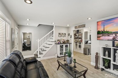 28 Wagner St, Fords, NJ 08863 - photo 2