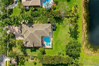 10407 Laurel Rd, Davie, FL 33328 - photo 3