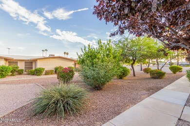 17433 N Boswell Blvd, Sun City, AZ 85373 - photo 3