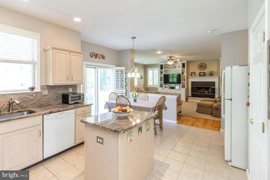 124 Chinaberry Dr, Lafayette Hill, PA 19444 - photo 5