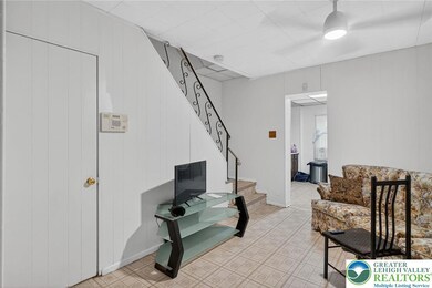 217 N Grant St, Allentown, PA 18102 - photo 4