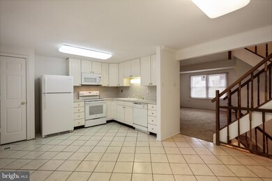 609 Glynlee Ct, Reisterstown, MD 21136 - photo 6