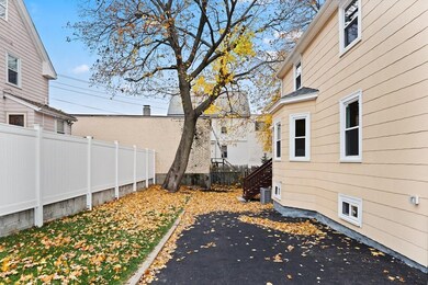 8 Bellvale St, Malden, MA 02148 - photo 3