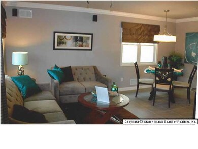 165 Roswell Ave, Staten Island, NY 10314 - photo 3