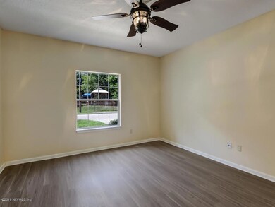 2321 Southern Ave Jacksonville-007-1-Liv