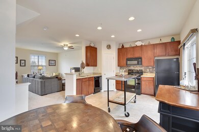 2608 Lotuswood Ct, Odenton, MD 21113 - photo 5