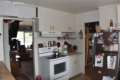1361 Edith Ln, Colorado Springs, CO 80909 - photo 6