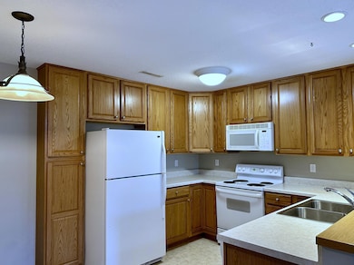 2511 Bristol Kitchen
