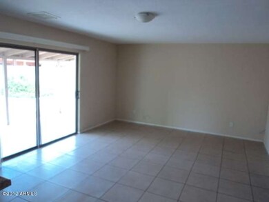 023-309300 -  DiningRoom