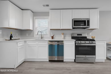 33 Grove Place, Keansburg, NJ 07734 - photo 5