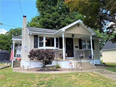 529 Oakwood St, Easton, PA 18045 - photo 2