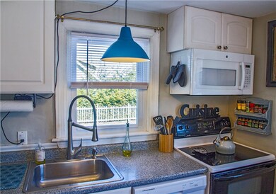 106 Hamilton St, West Warwick, RI 02893 - photo 6