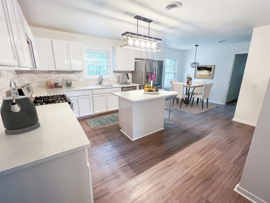 2009 Agnew St, Bonham, TX 75418 - photo 4