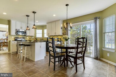 19820 Maycrest Way, Germantown, MD 20876 - photo 5