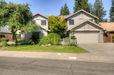 Large and spacious 3528 SF home with 5 bedrooms an
