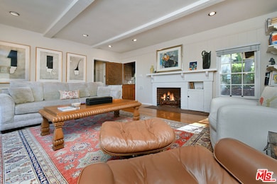 15213 Del Gado Dr, Sherman Oaks, CA 91403 - photo 4