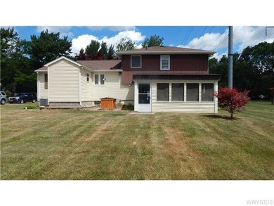 1487 Forbes St, North Tonawanda, NY 14120 - photo 2