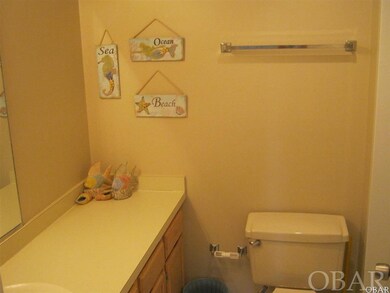 200 E Martin St unit 108, Kill Devil Hills, NC 27948 - photo 6