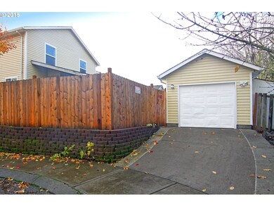10455 N Barr Ave, Portland, OR 97203 - photo 5