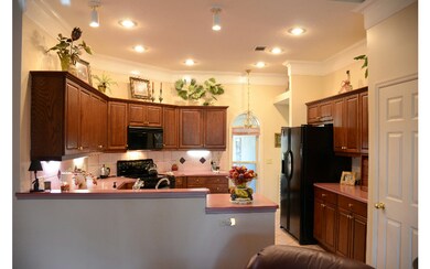 807 NW Scenic Lake Dr, Lake City, FL 32055 - photo 4